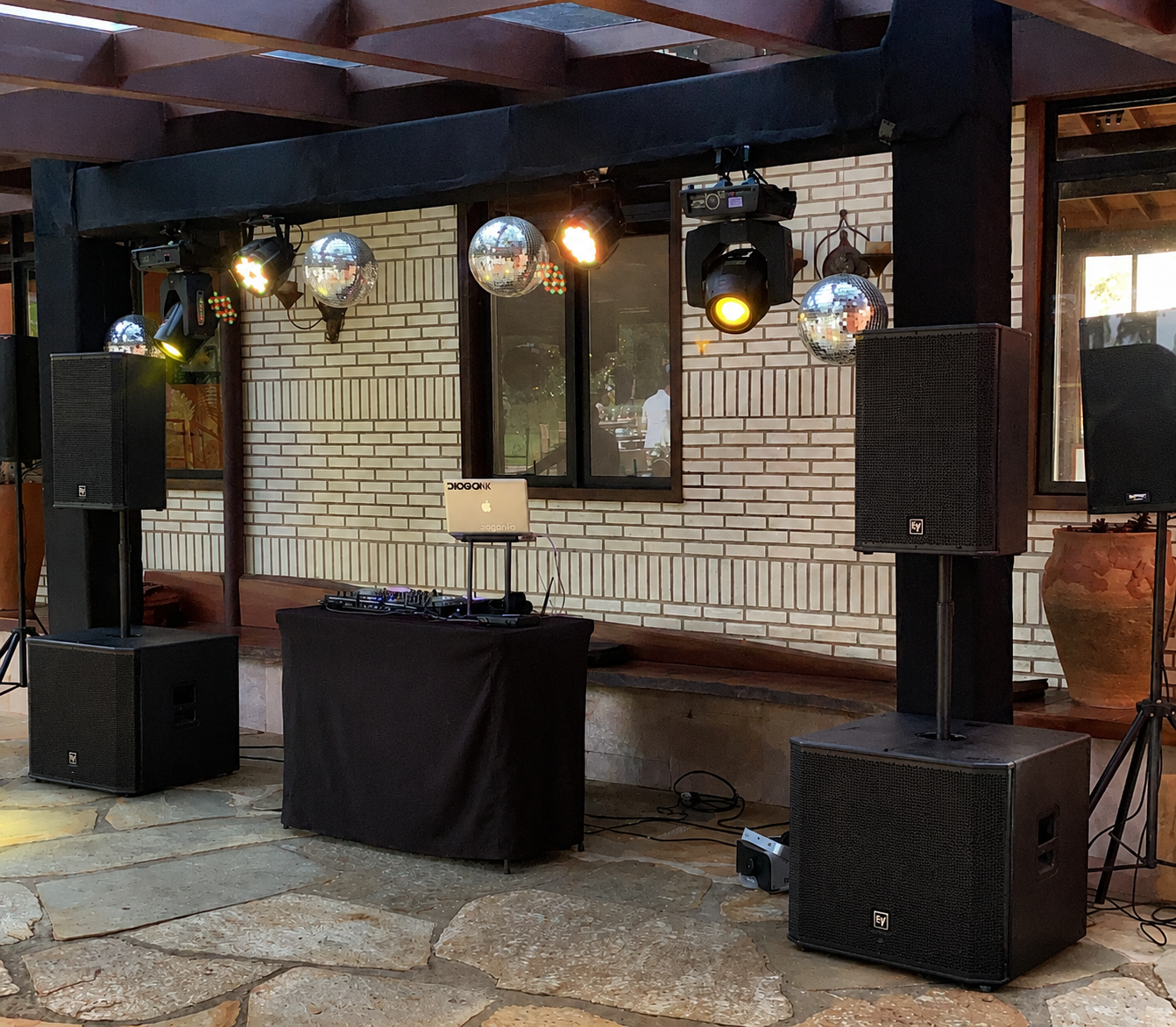 Equipamentos de Som NK Eventos